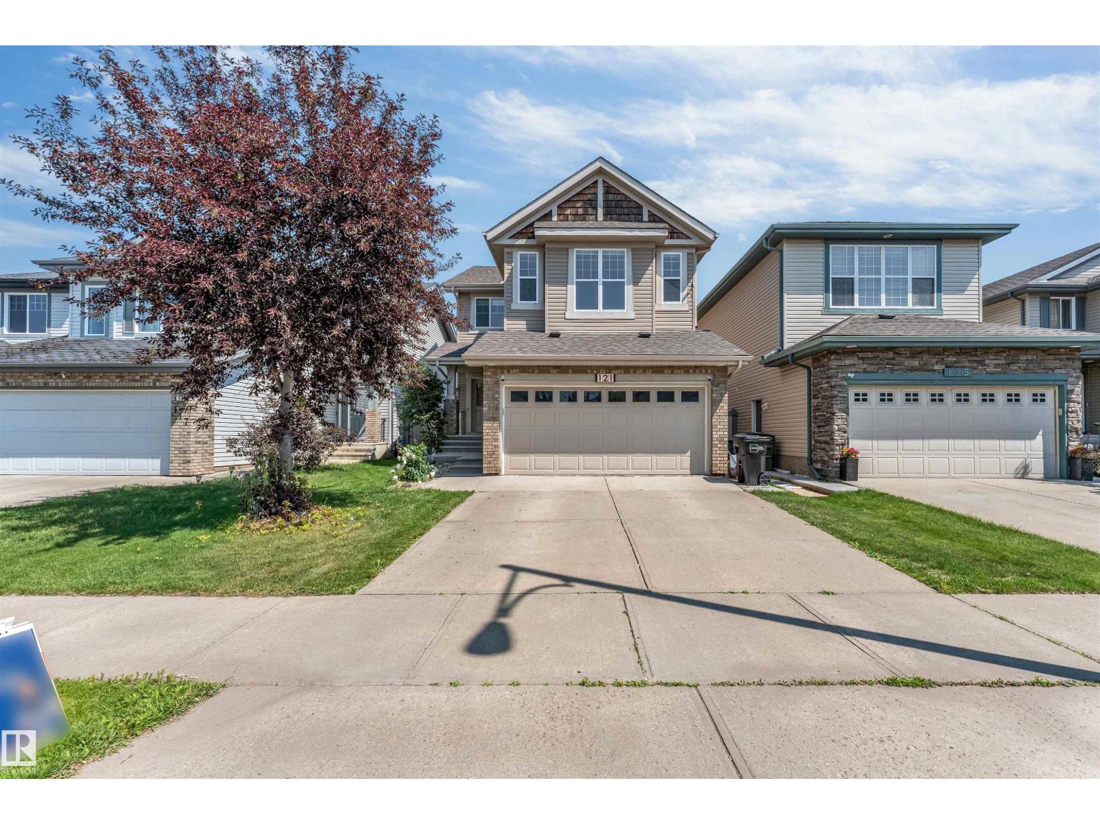 121 64 ST SW - 2