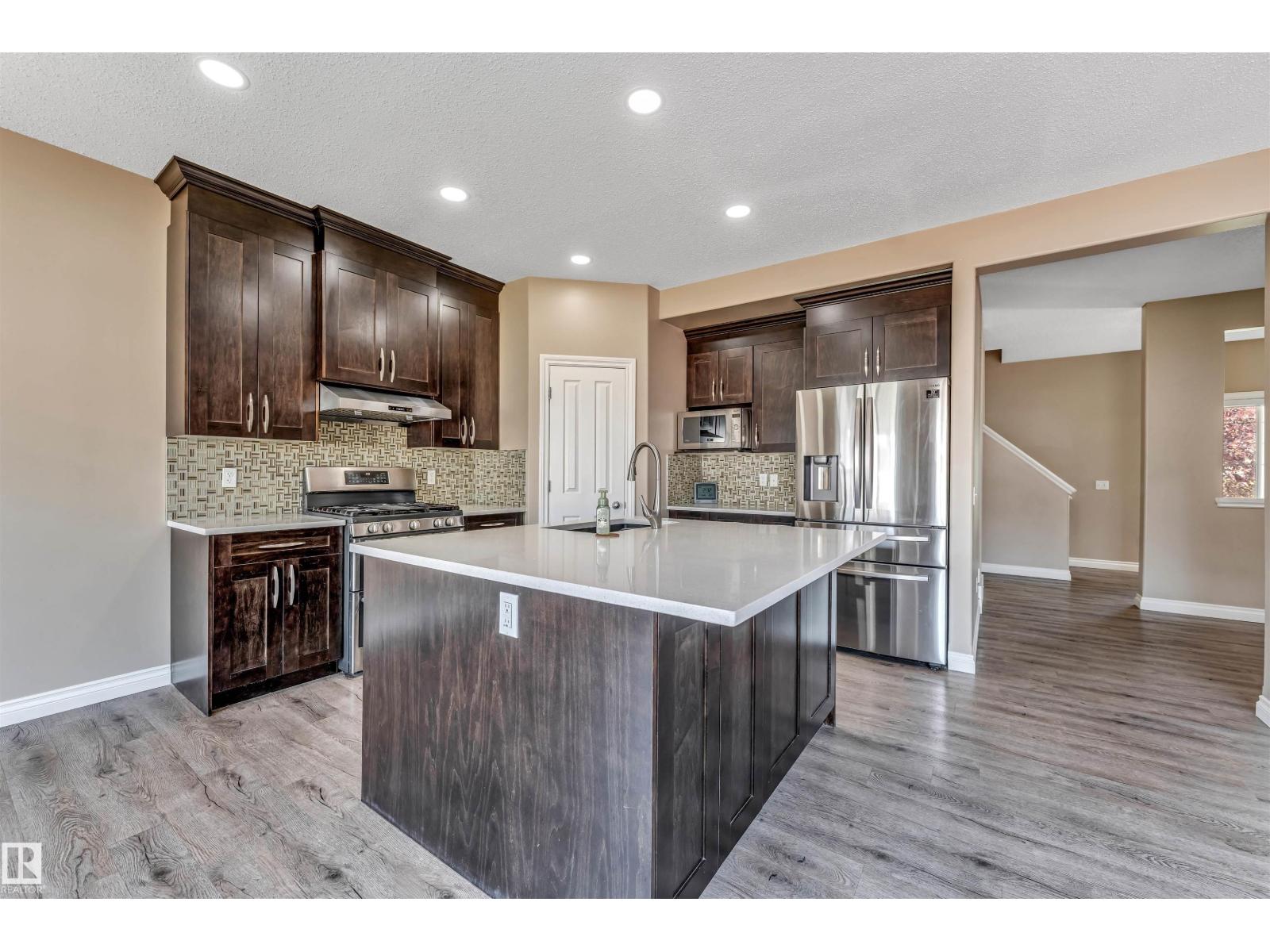 121 64 ST SW - 9