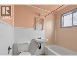 2 Copp Street, Sackville, NB E4L3T7 Photo 8