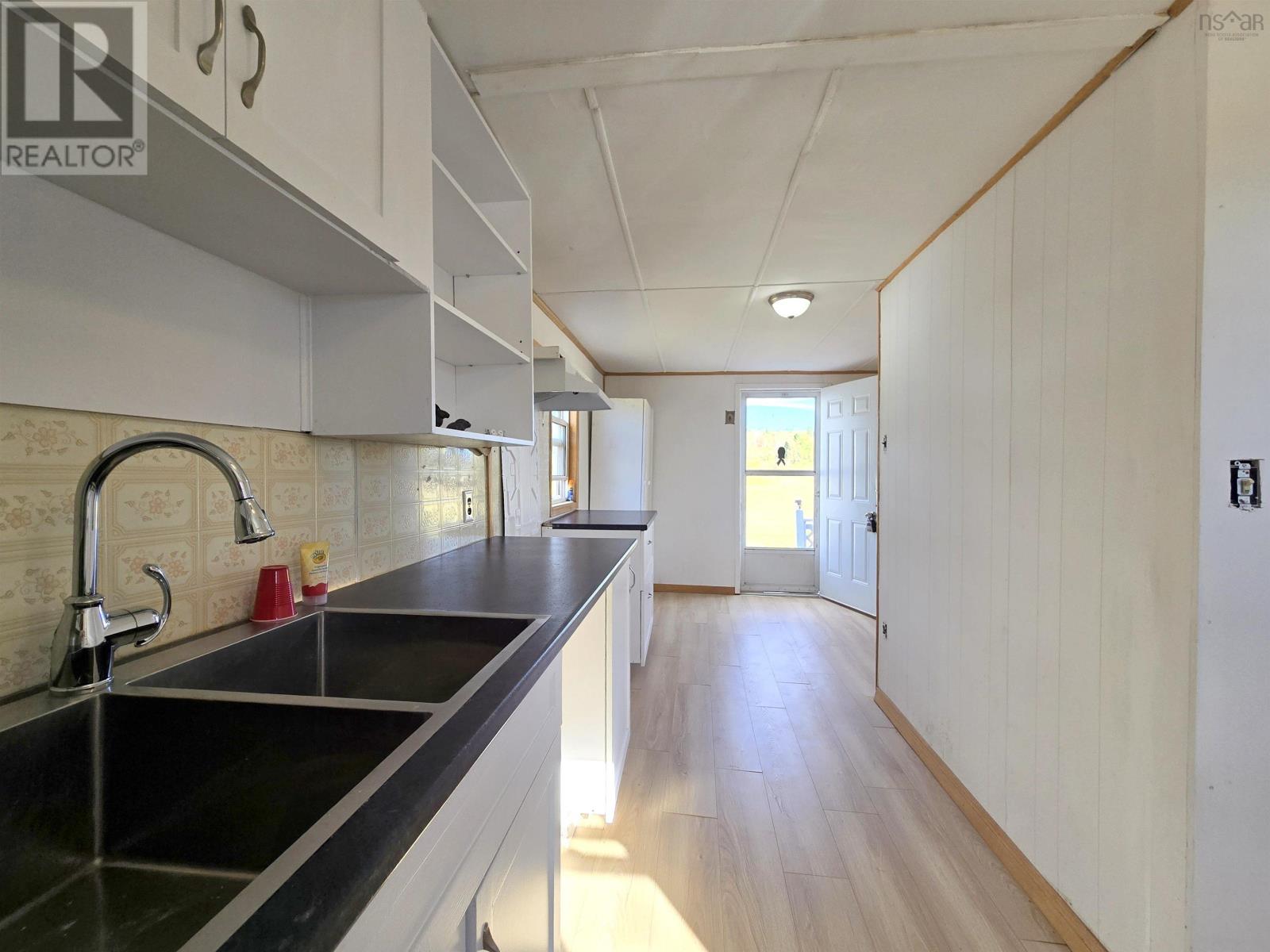 173 Boston Road - 11