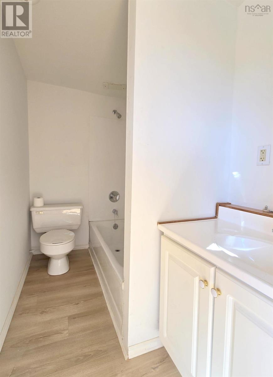 173 Boston Road - 16