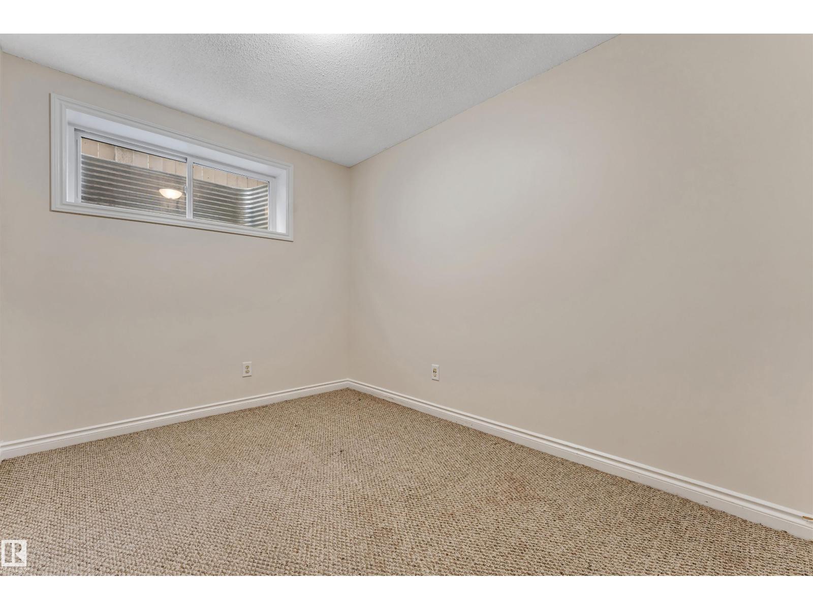 121 64 ST SW - 27