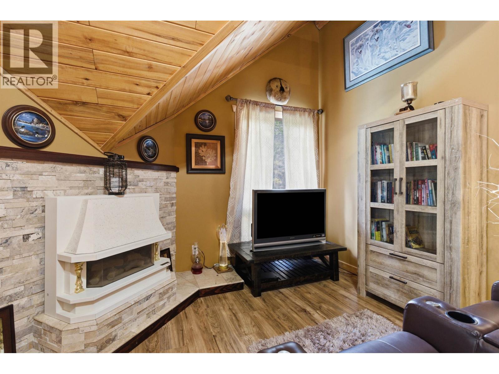 3286 EAGLE WAY - 20