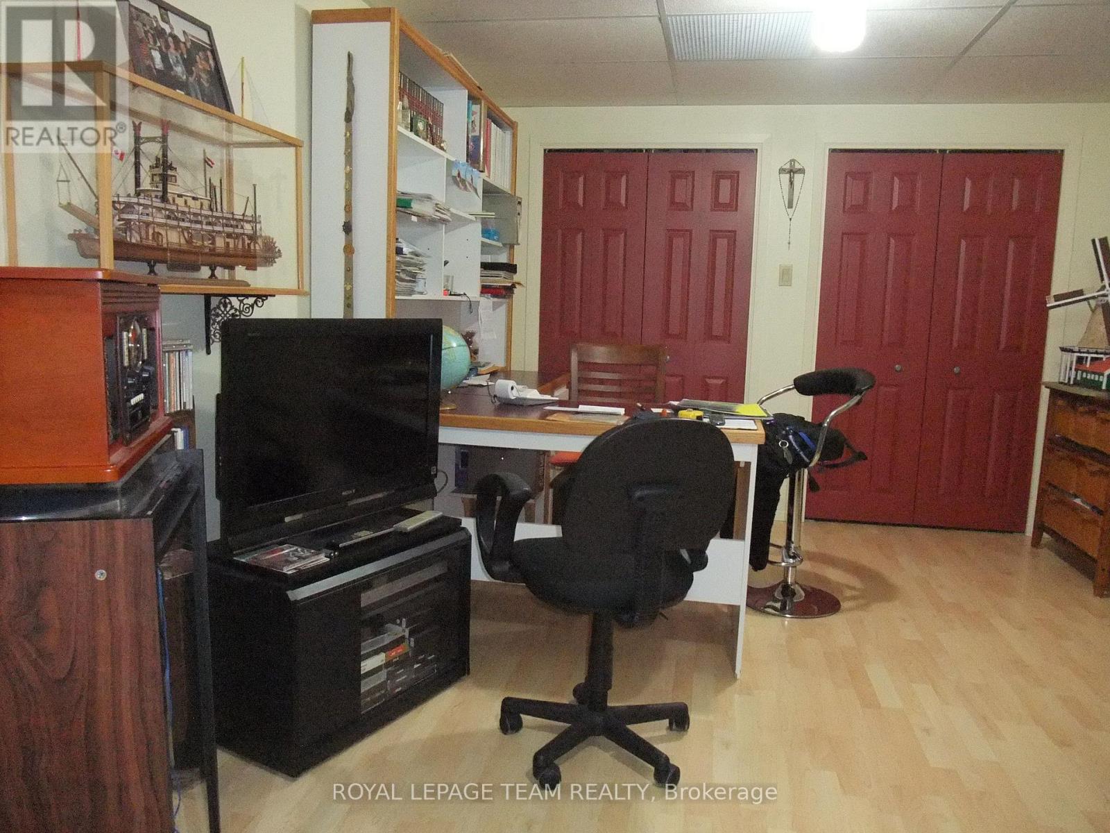 1563 GOSHEN ROAD - 23
