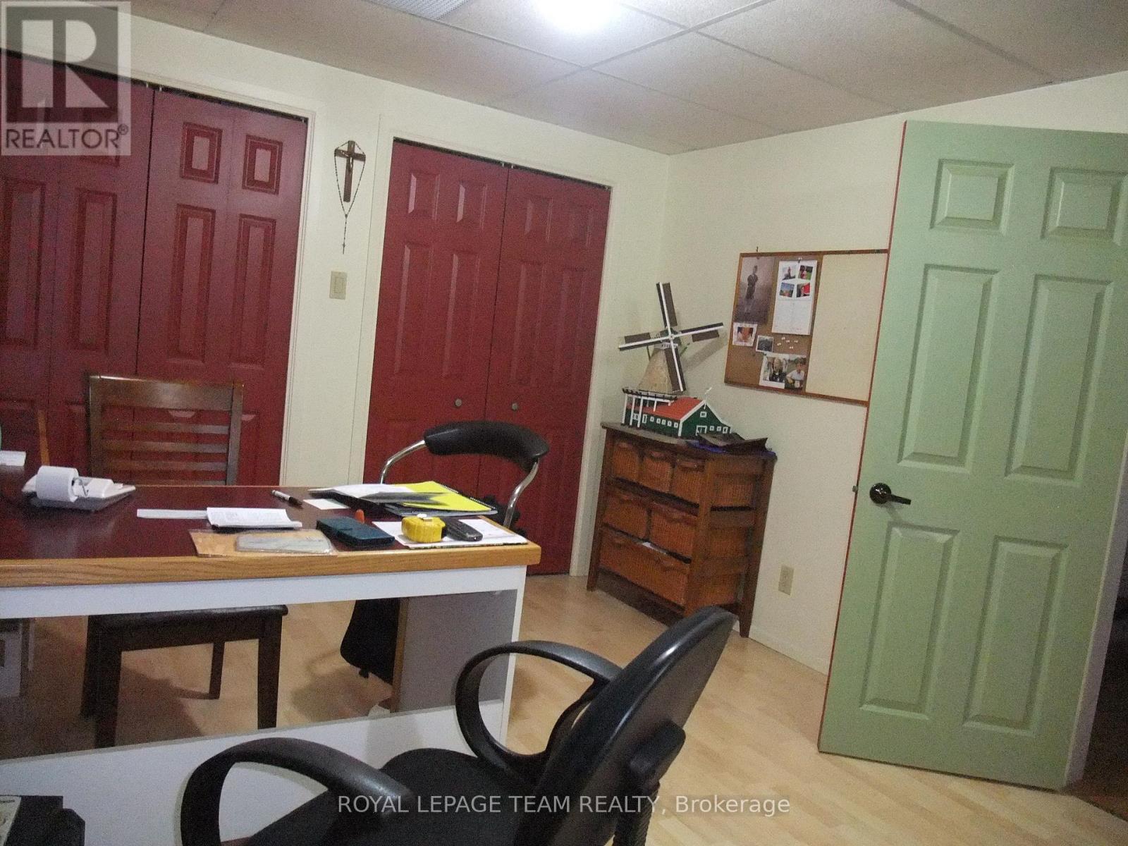 1563 GOSHEN ROAD - 24