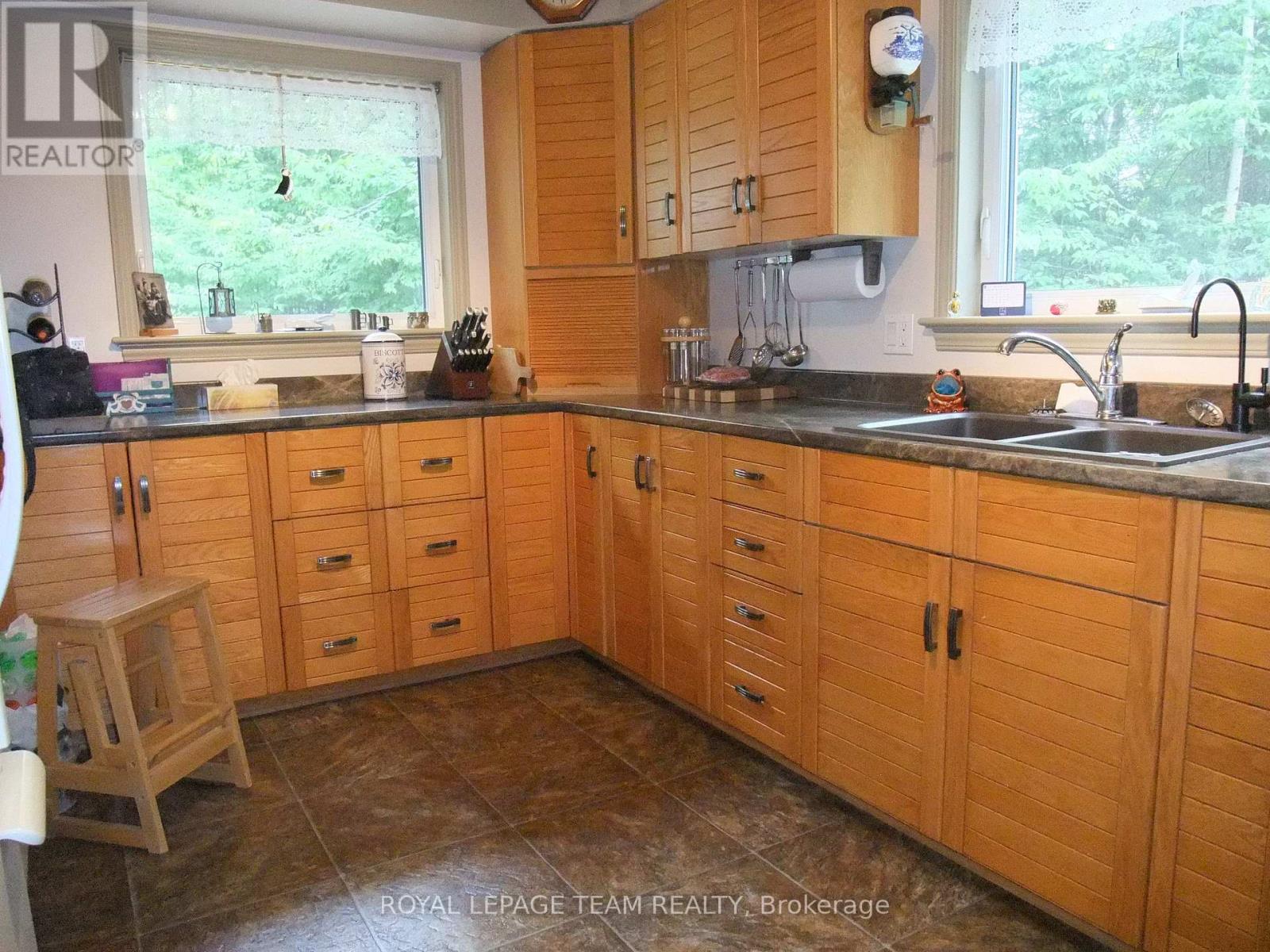 1563 GOSHEN ROAD - 6