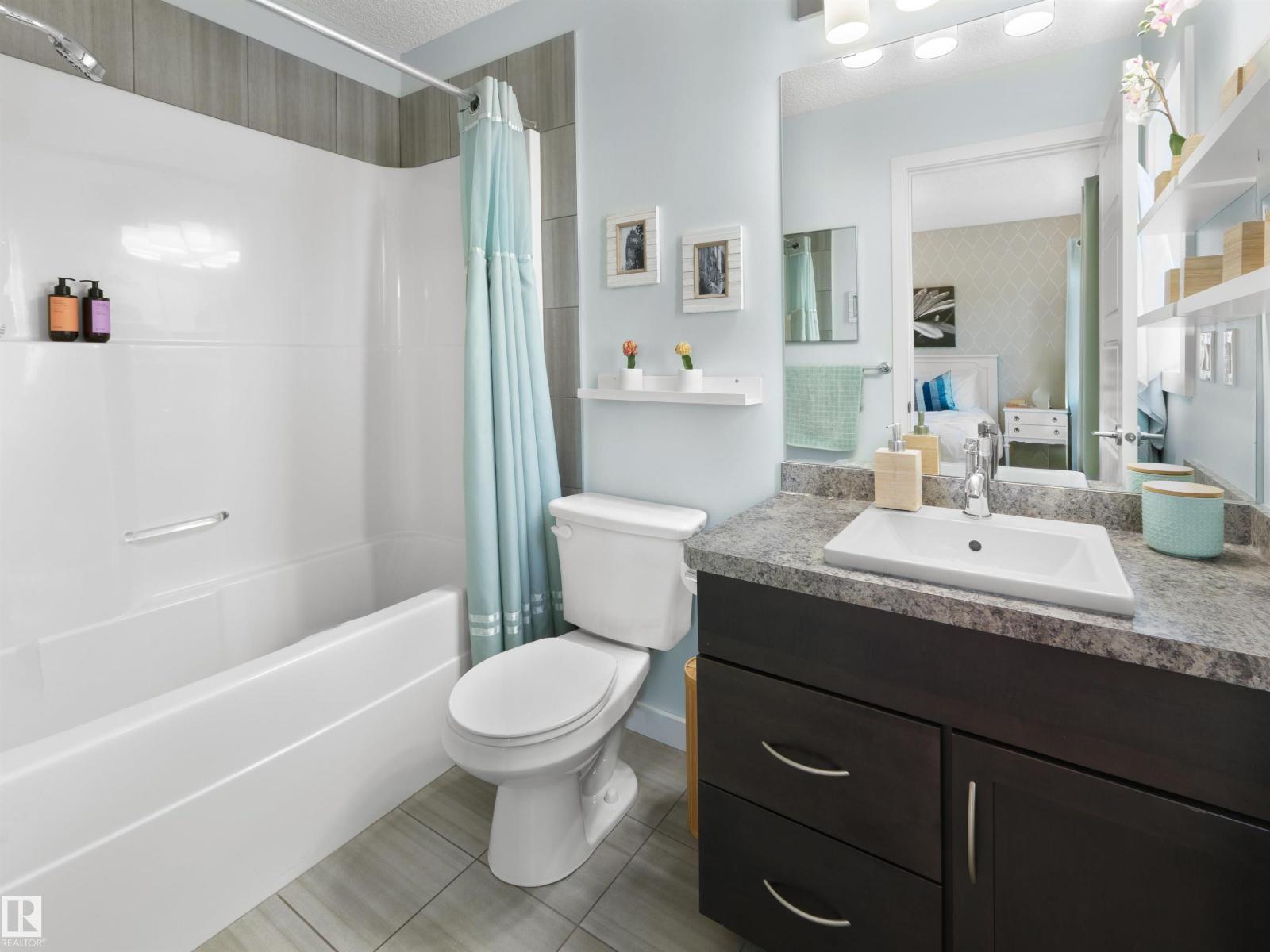 1626 33A ST NW - 25