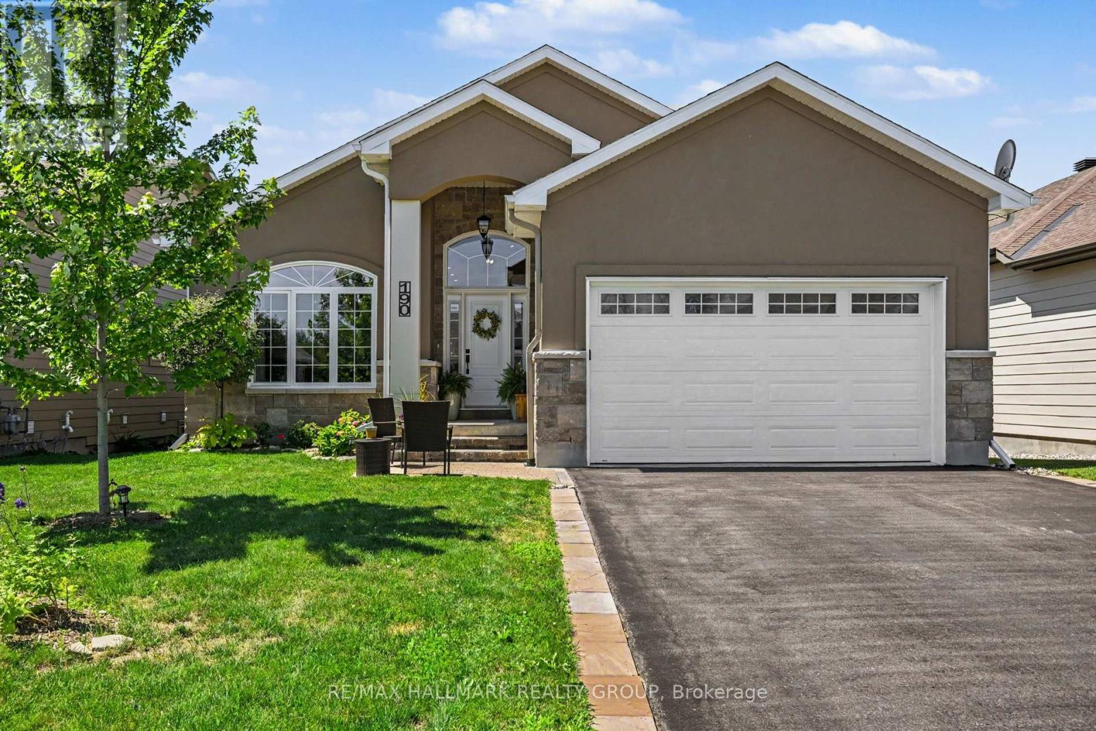 190 SHEPPARD AVENUE - 1