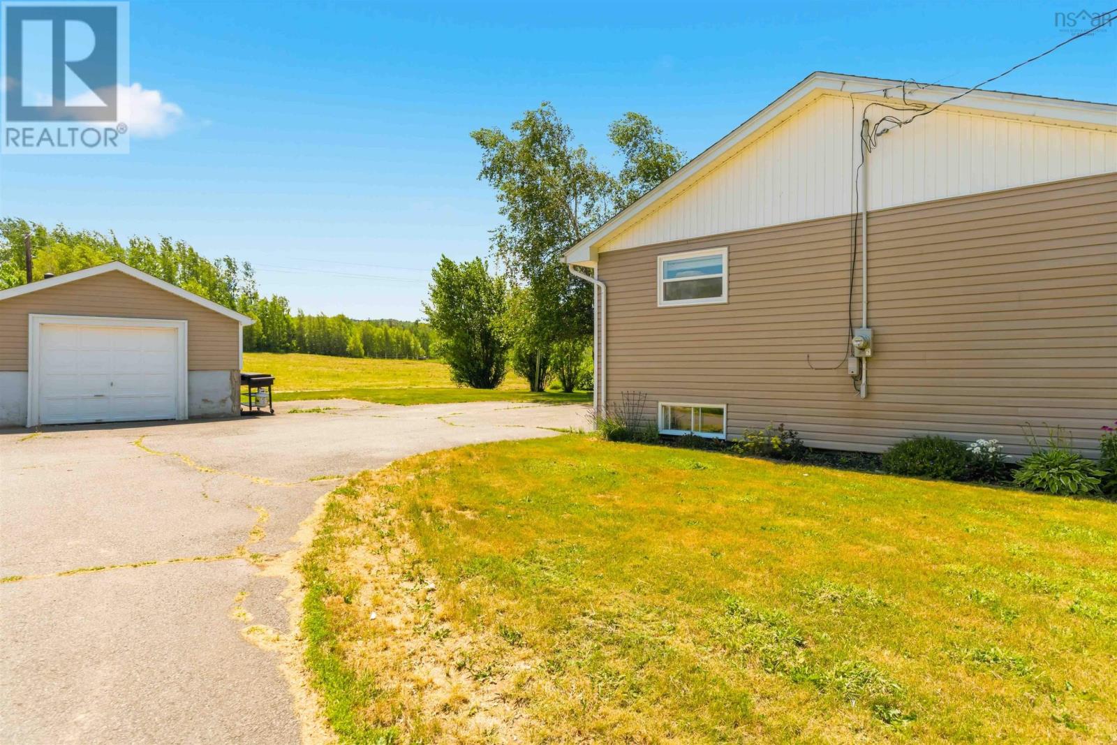 702 Windsor Back Road - 29