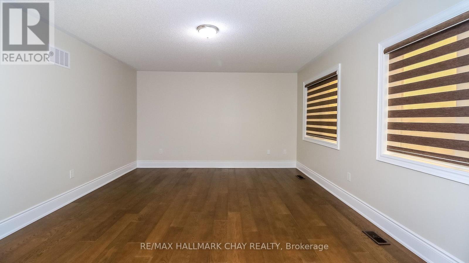 142 GOLD PARK GATE - Image 34