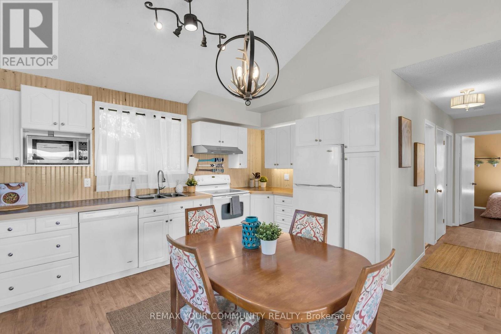 LOT 50 - Image 11