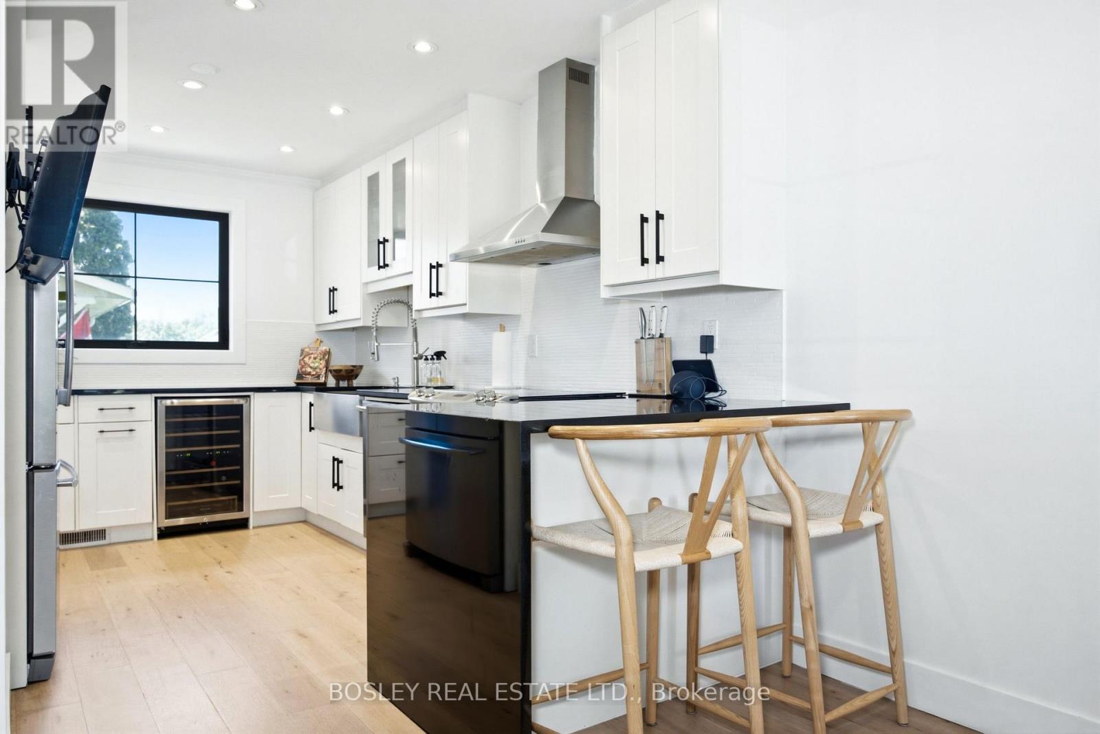 440 SANDFORD STREET - Image 14