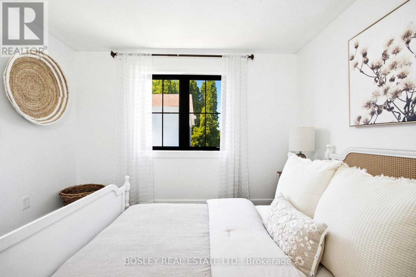 440 SANDFORD STREET - Image 23