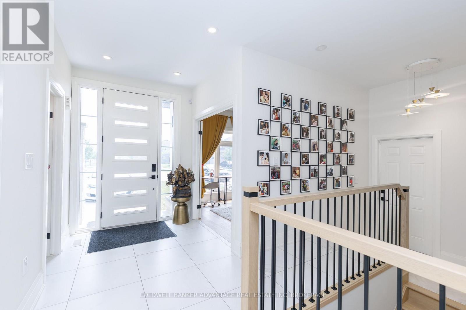 445 JULIA DRIVE - Image 3