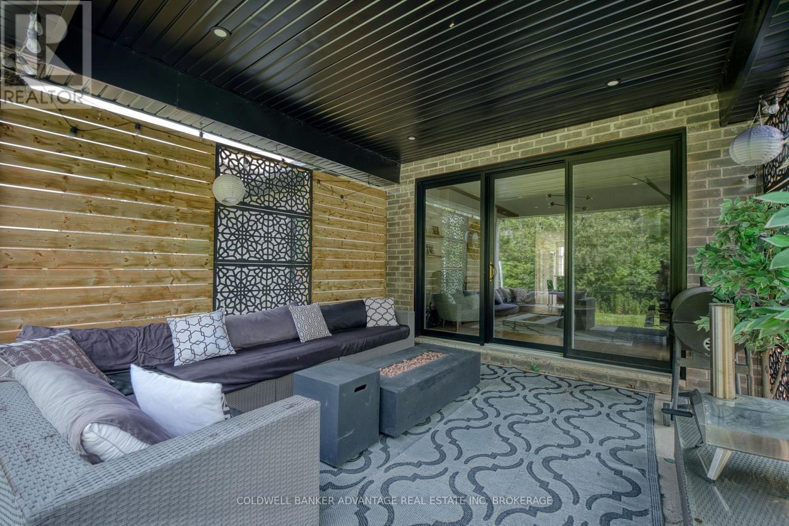 445 JULIA DRIVE - Image 35