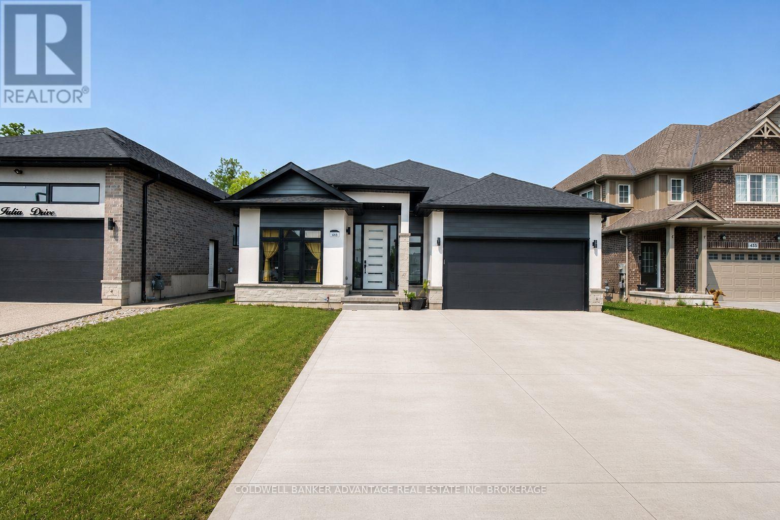 445 JULIA DRIVE - Image 39