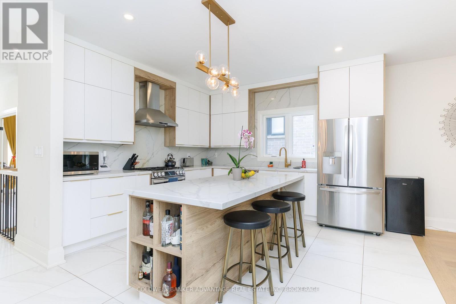 445 JULIA DRIVE - Image 8
