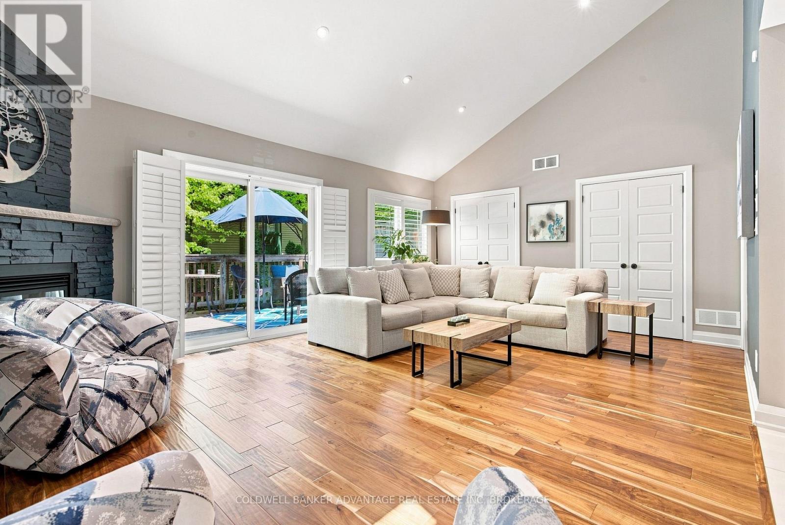 #23 7 GIBSON PLACE - Image 17