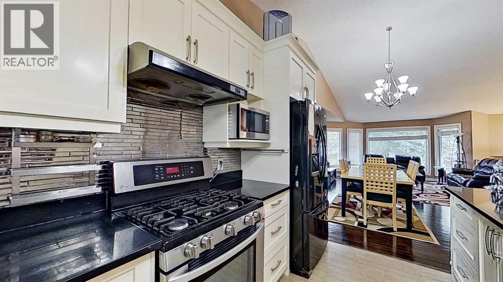 109 Edgebrook Gardens NW - 12