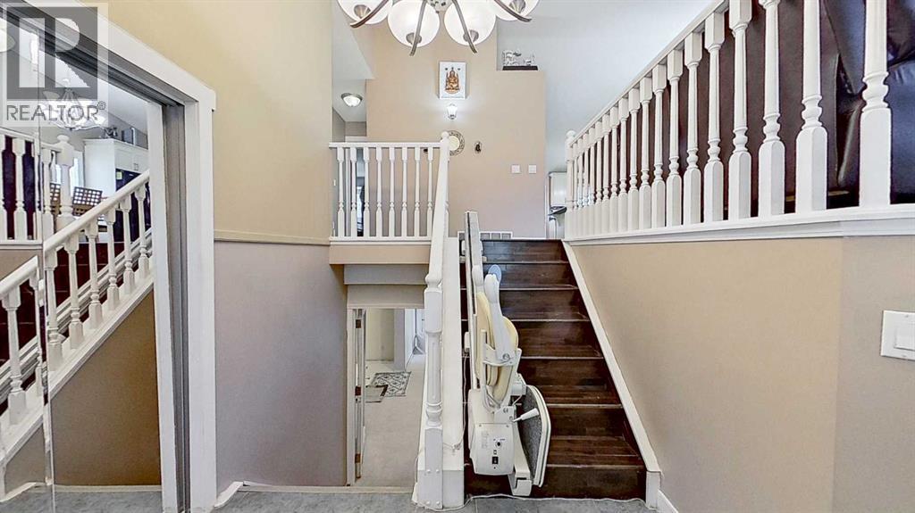 109 Edgebrook Gardens NW - 3