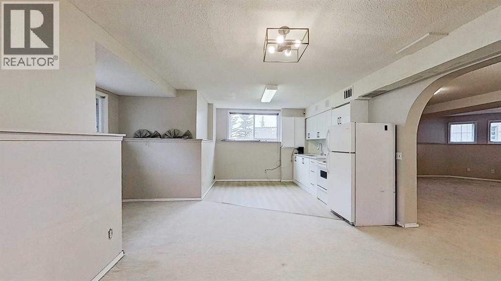 109 Edgebrook Gardens NW - 33
