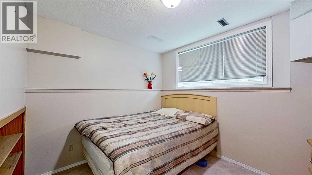 109 Edgebrook Gardens NW - 28