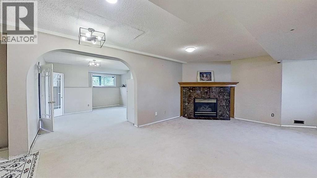 109 Edgebrook Gardens NW - 24
