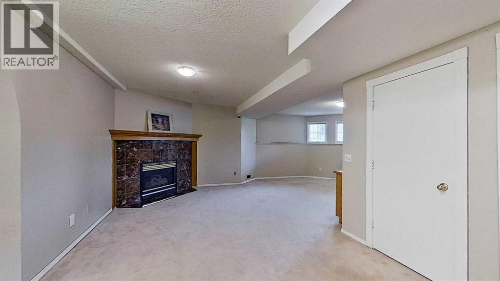 109 Edgebrook Gardens NW - 26