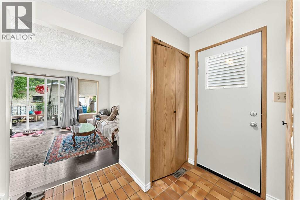 454 20 Avenue NW - 14