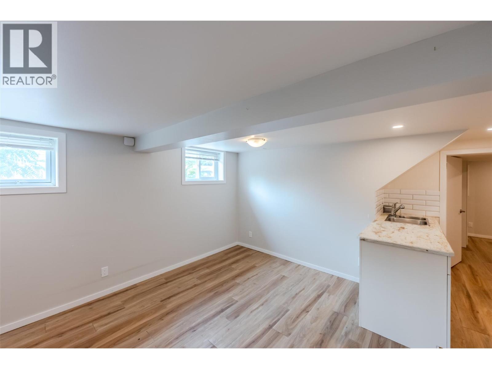 6430 SPARTAN Street - 32