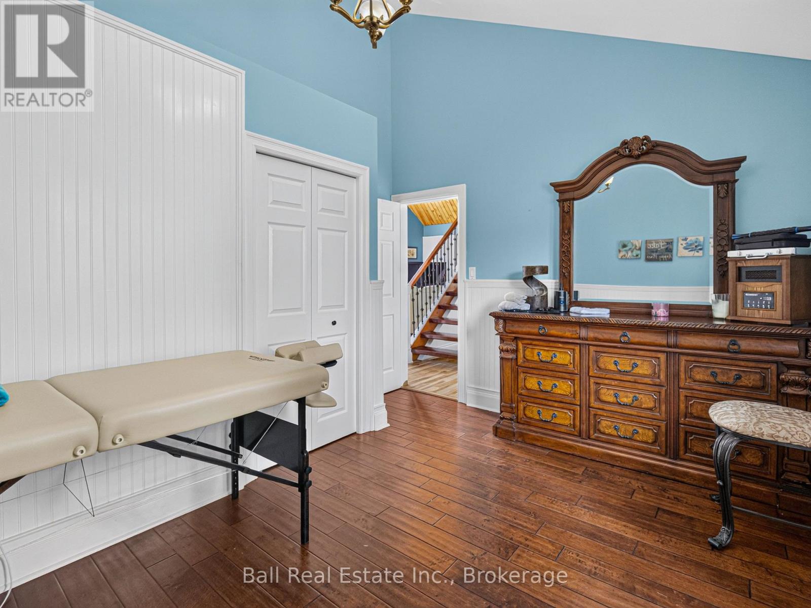 151 PELLER COURT - 24