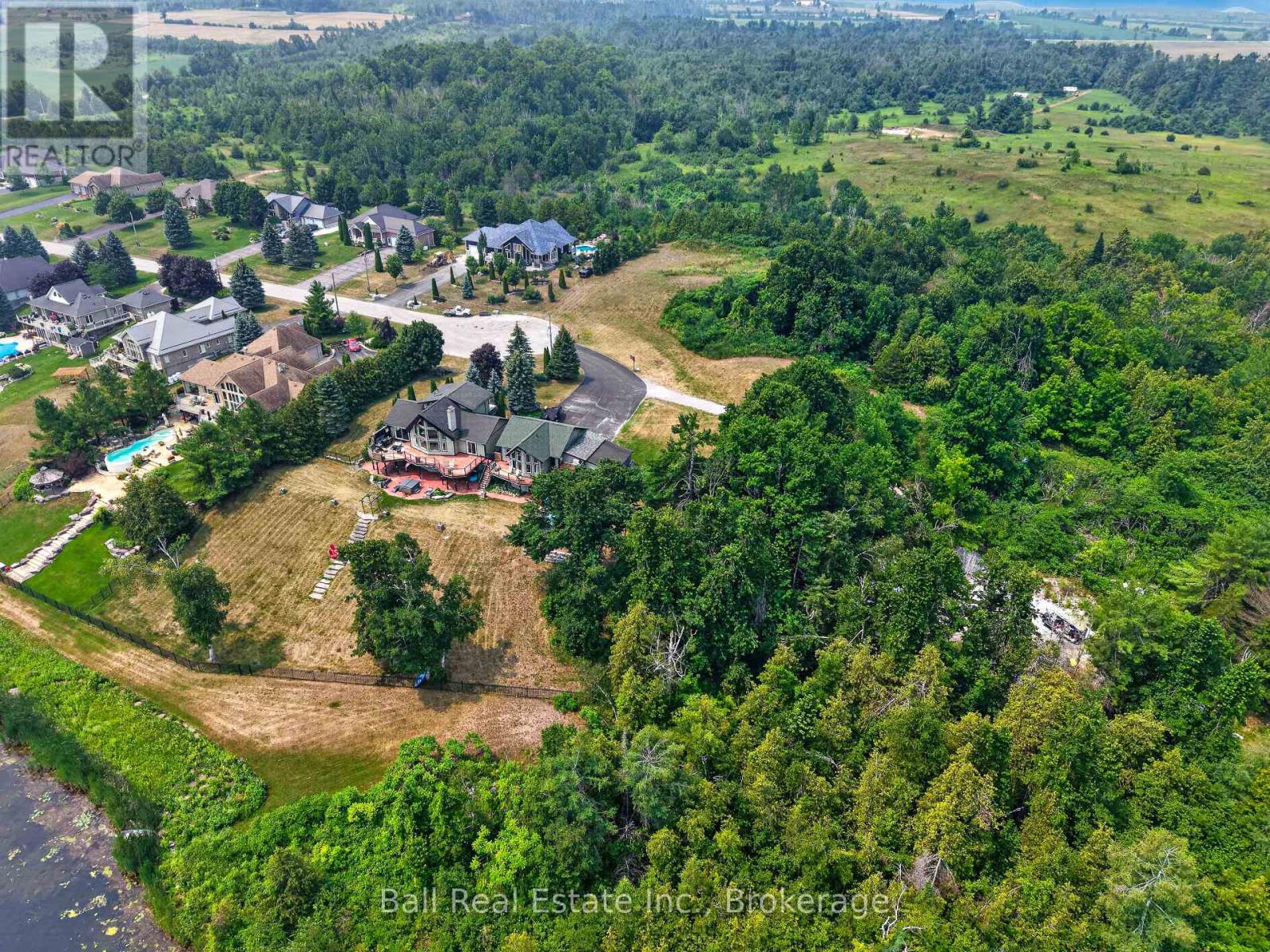 151 PELLER COURT - 4