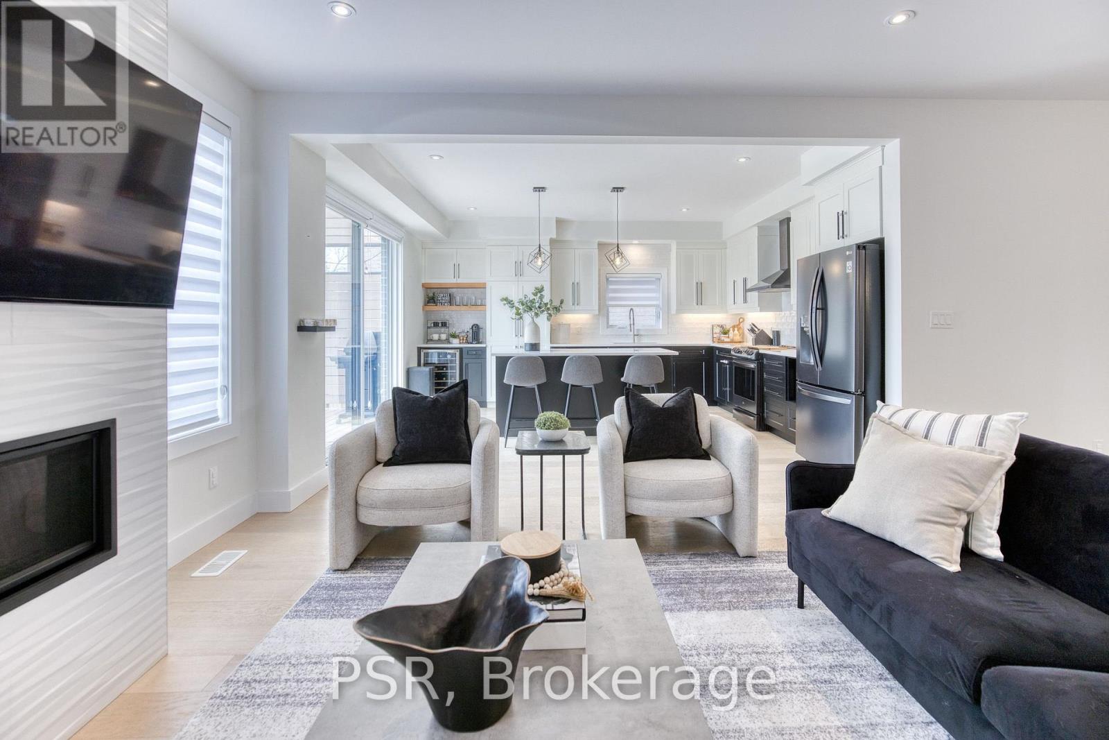 577 DOONWOODS CRESCENT - 11
