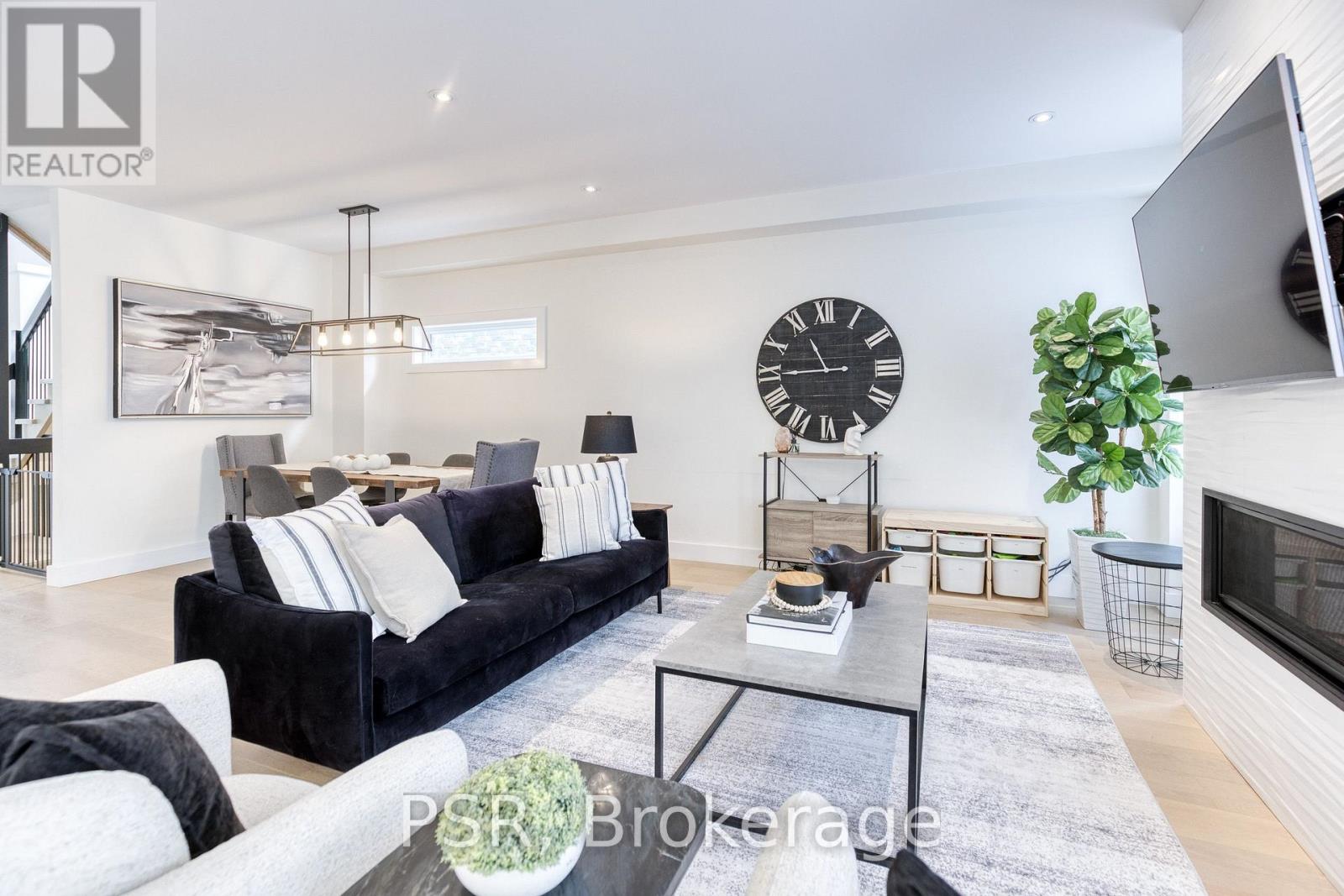 577 DOONWOODS CRESCENT - 13