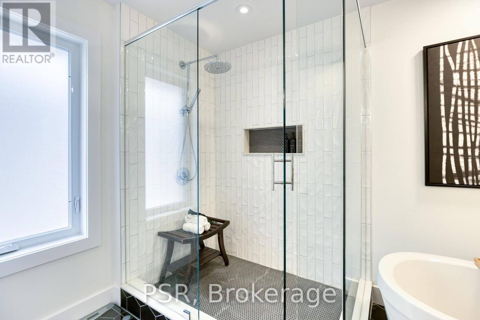 577 DOONWOODS CRESCENT - 28