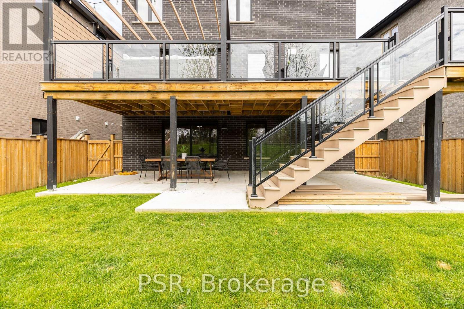 577 DOONWOODS CRESCENT - 43