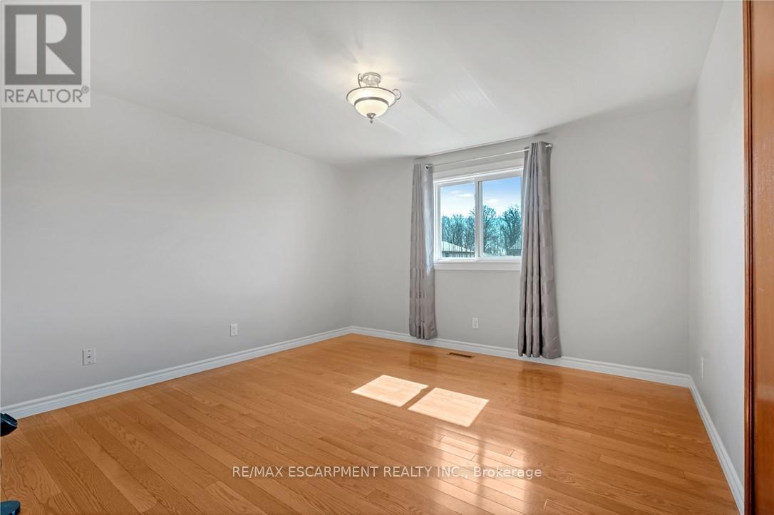 36 SKYLARK DRIVE - 27