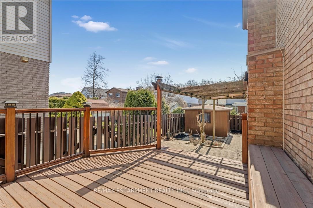 36 SKYLARK DRIVE - 39