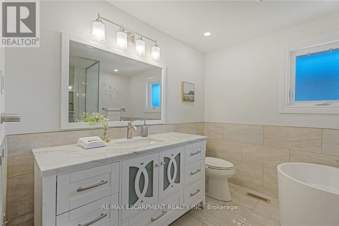 36 SKYLARK DRIVE - 40