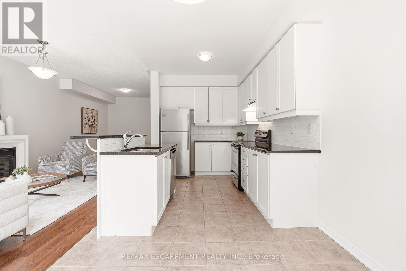 215 NISBET BOULEVARD - 14