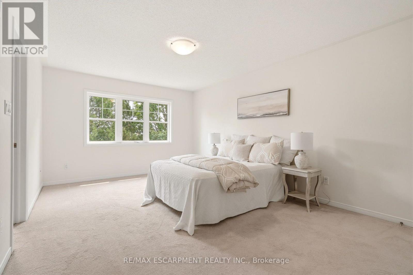 215 NISBET BOULEVARD - 25