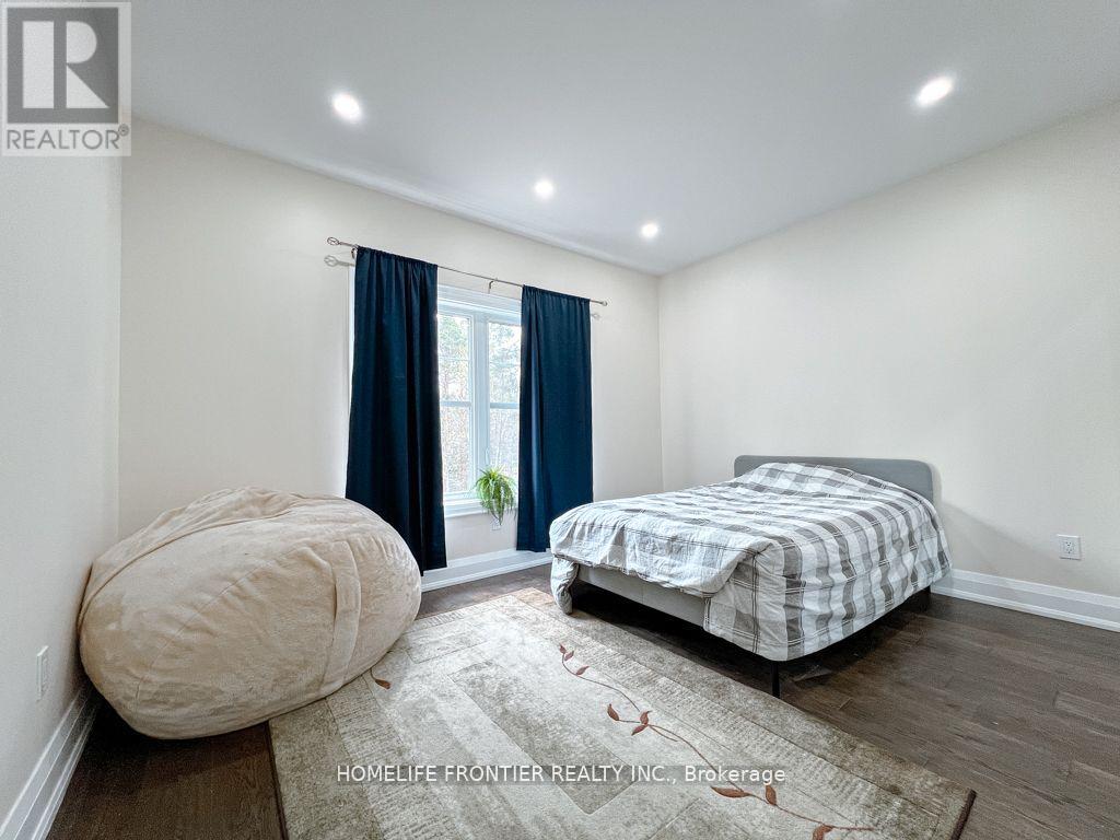 18 MURRAY STREET - 18