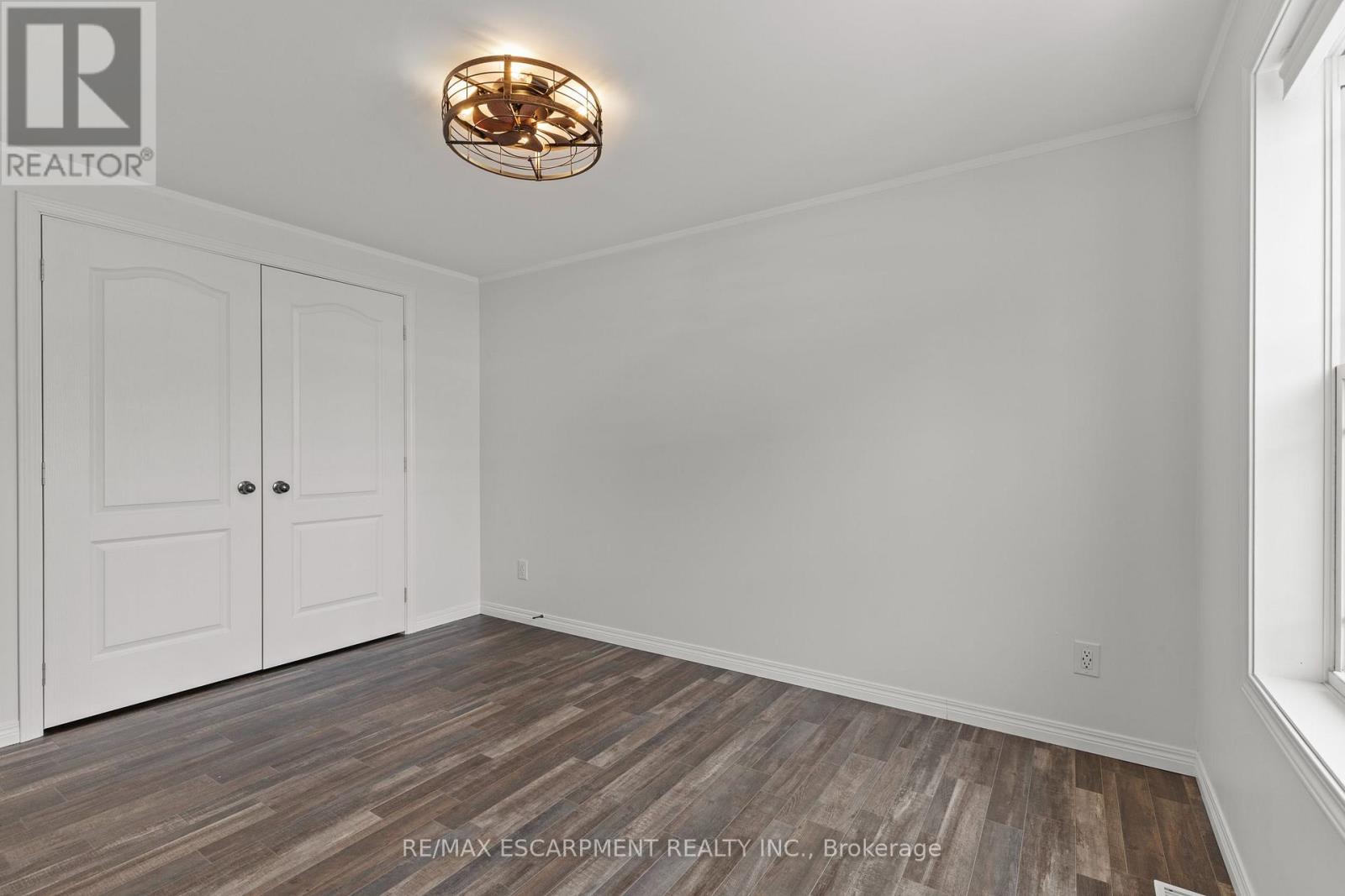 4431 TIMOTHY LANE W - Image 8