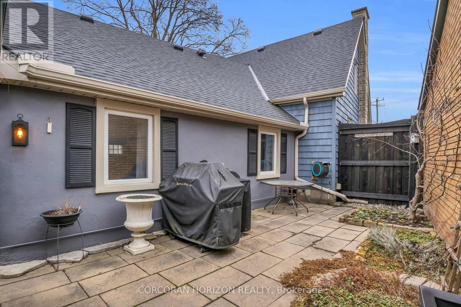 296 WEBER STREET E - 29