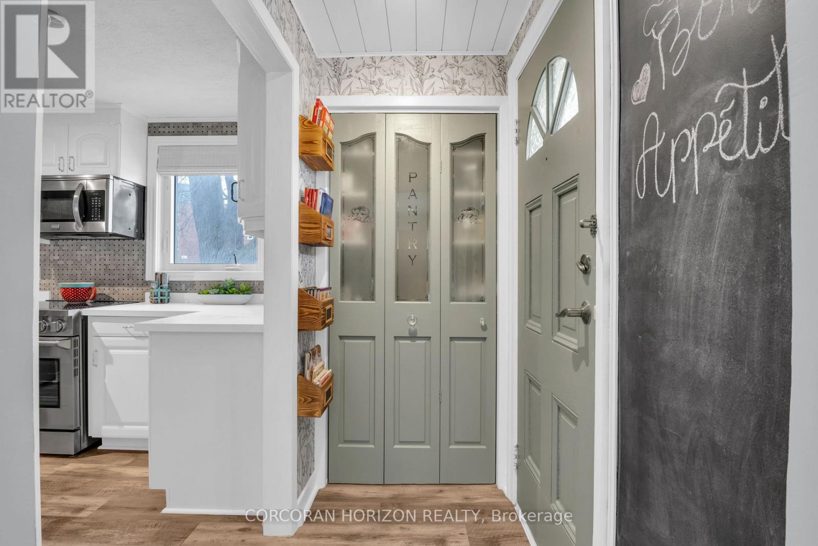 296 WEBER STREET E - 3