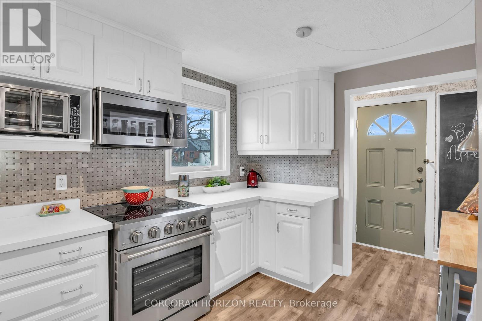 296 WEBER STREET E - 4