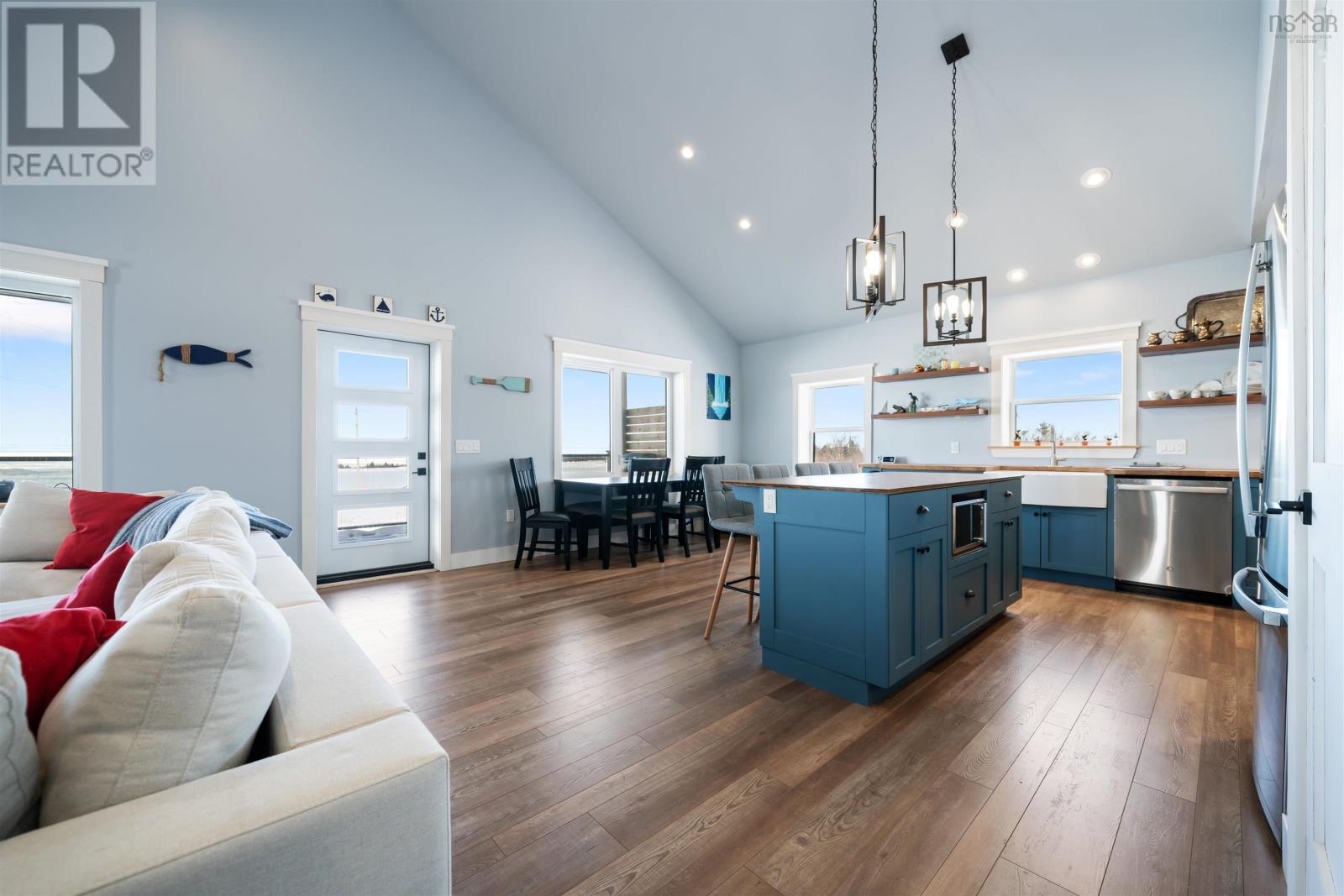 136 Thompson Drive - 12