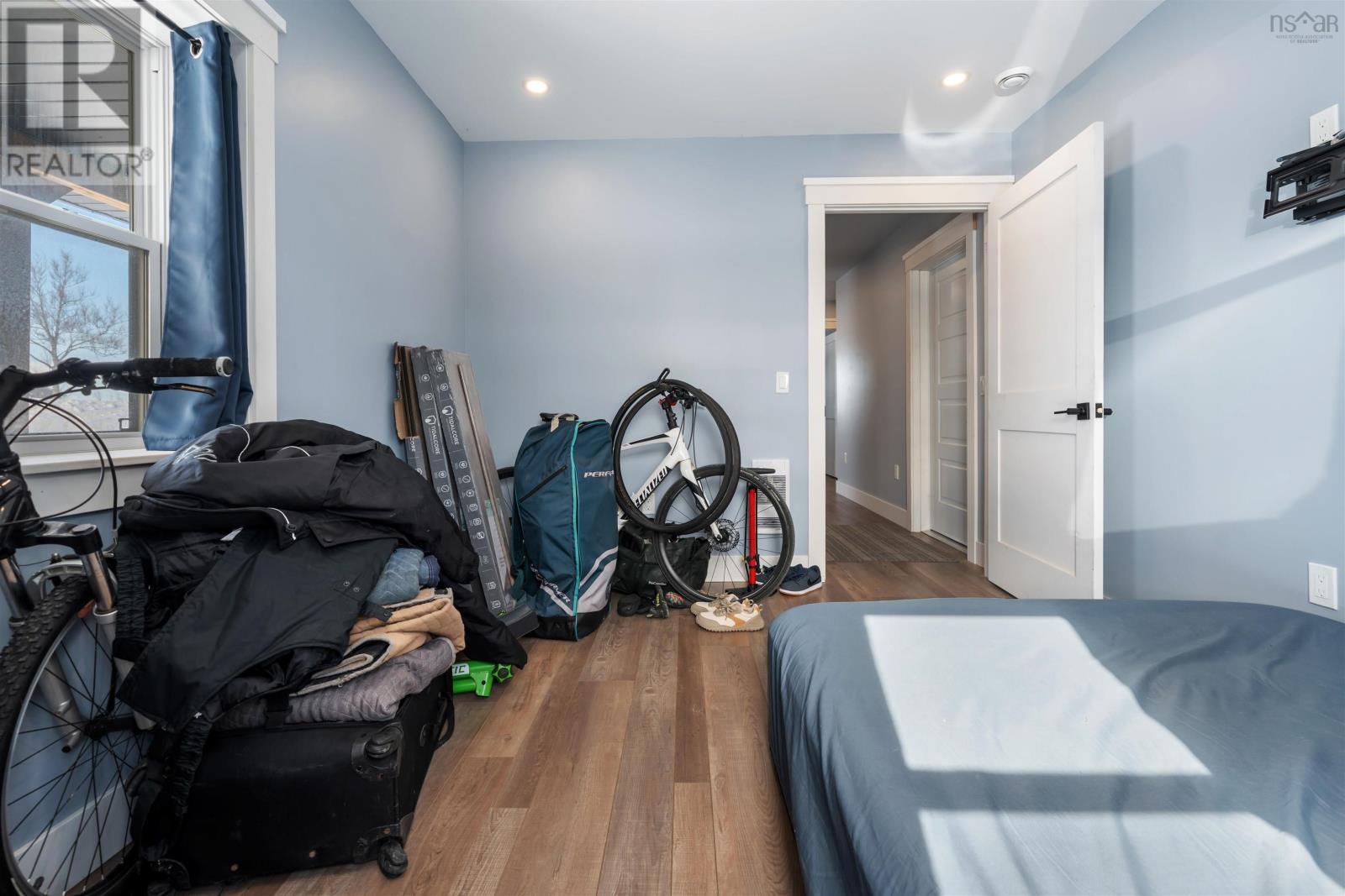 136 Thompson Drive - 35