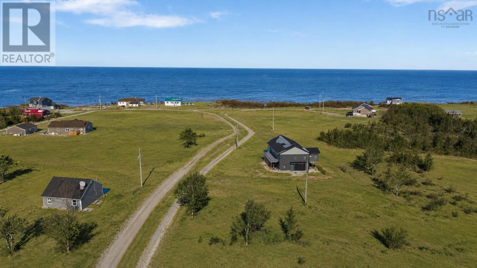 136 Thompson Drive - 39