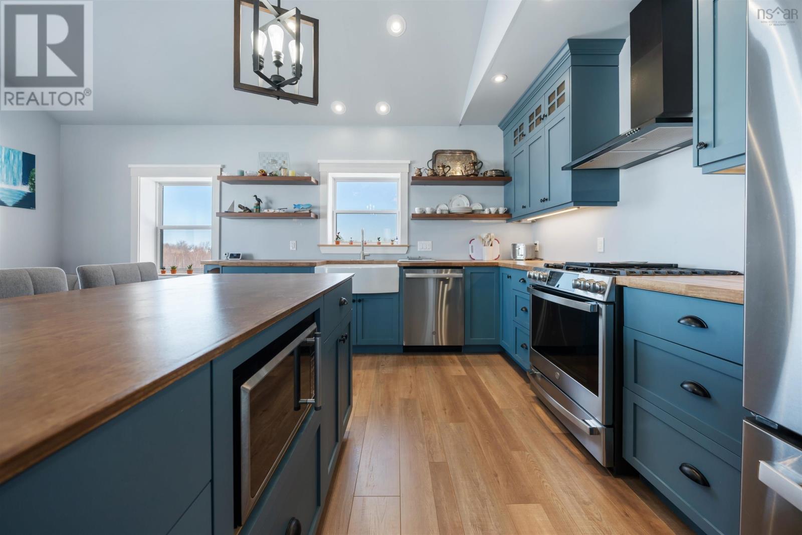136 Thompson Drive - 7